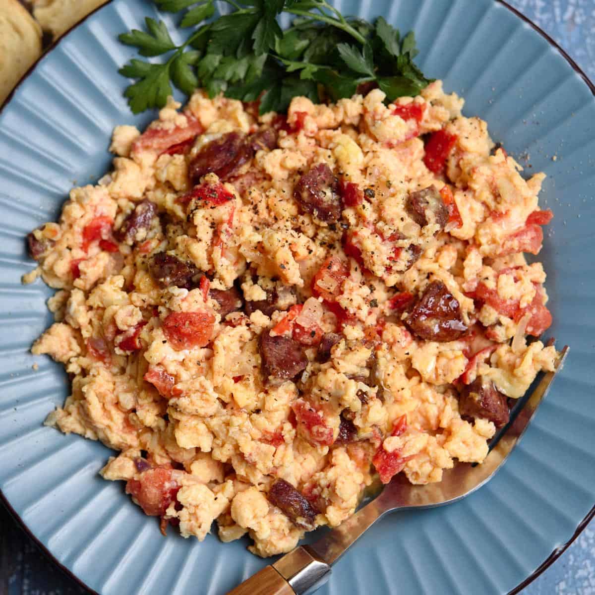 Master Flavorful Kagianas: Greek Sausage & Tomato Scramble